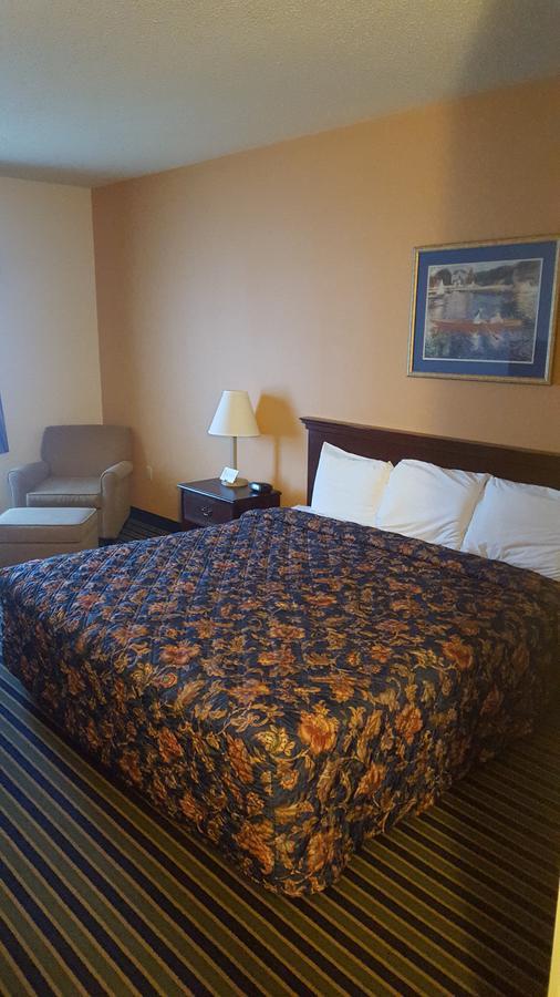 The Rutledge Inn Luverne Esterno foto
